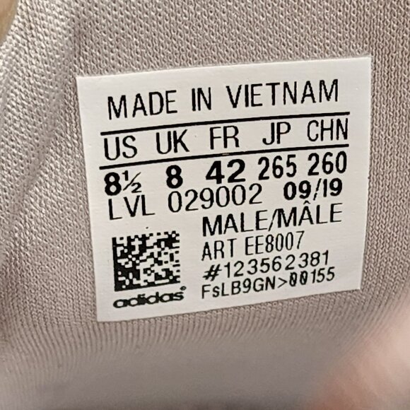 New in Box Adidas Original Yung-96 Chasm Blue Pink - Picture 5 of 6